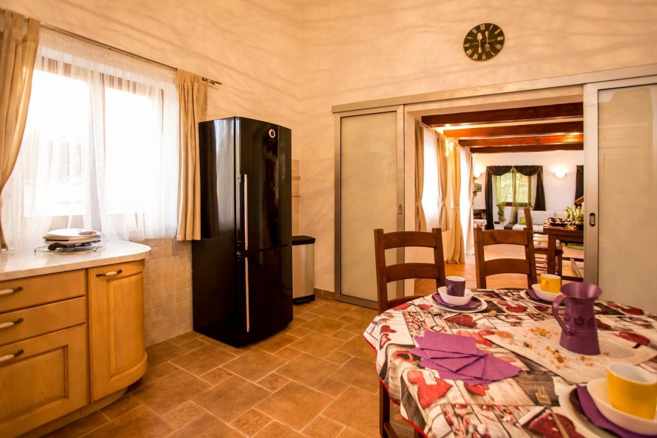 Holiday House Alex Rovinj Exterior foto