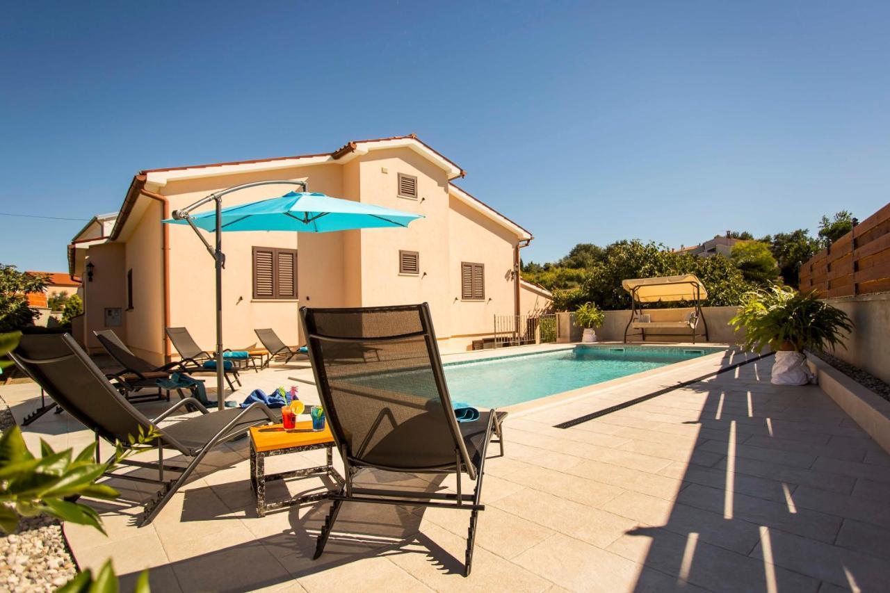 Holiday House Alex Rovinj Exterior foto