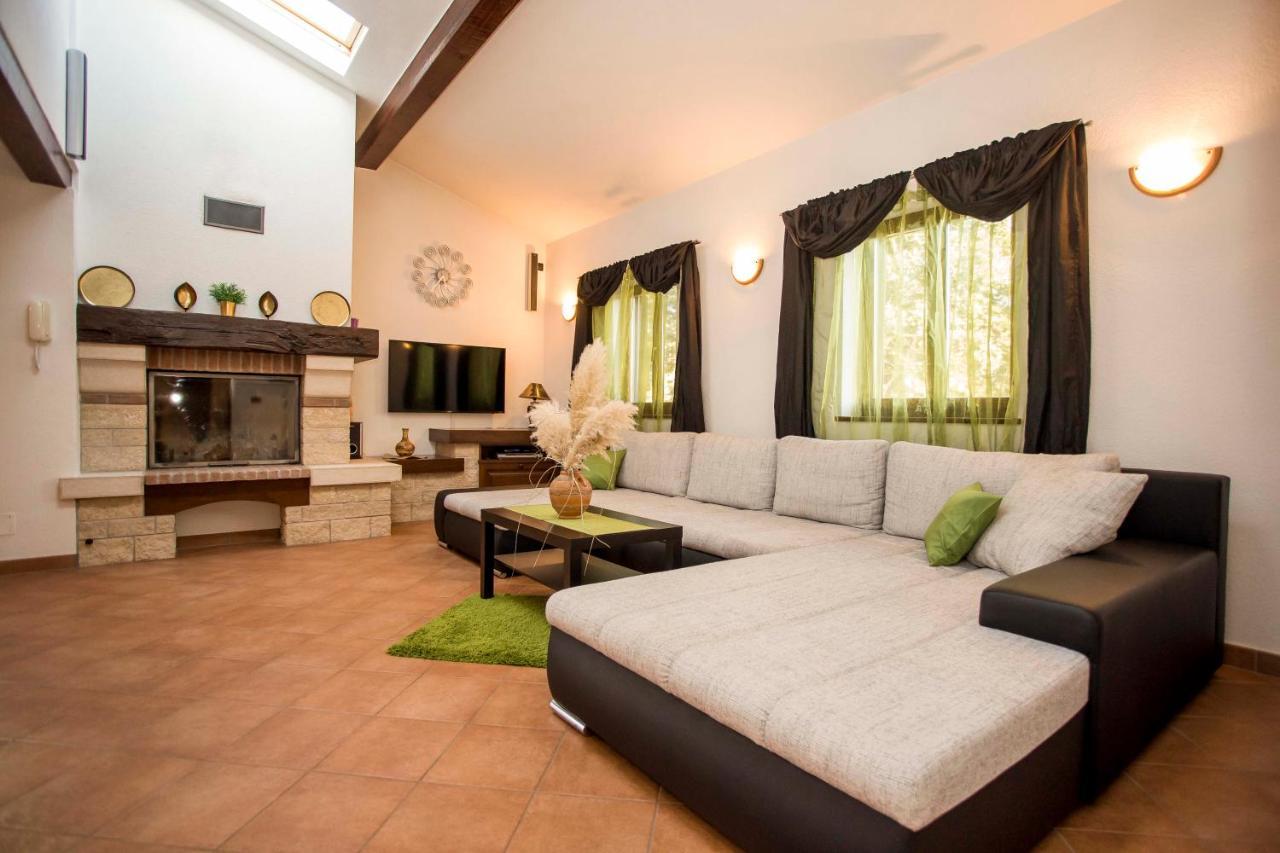 Holiday House Alex Rovinj Exterior foto