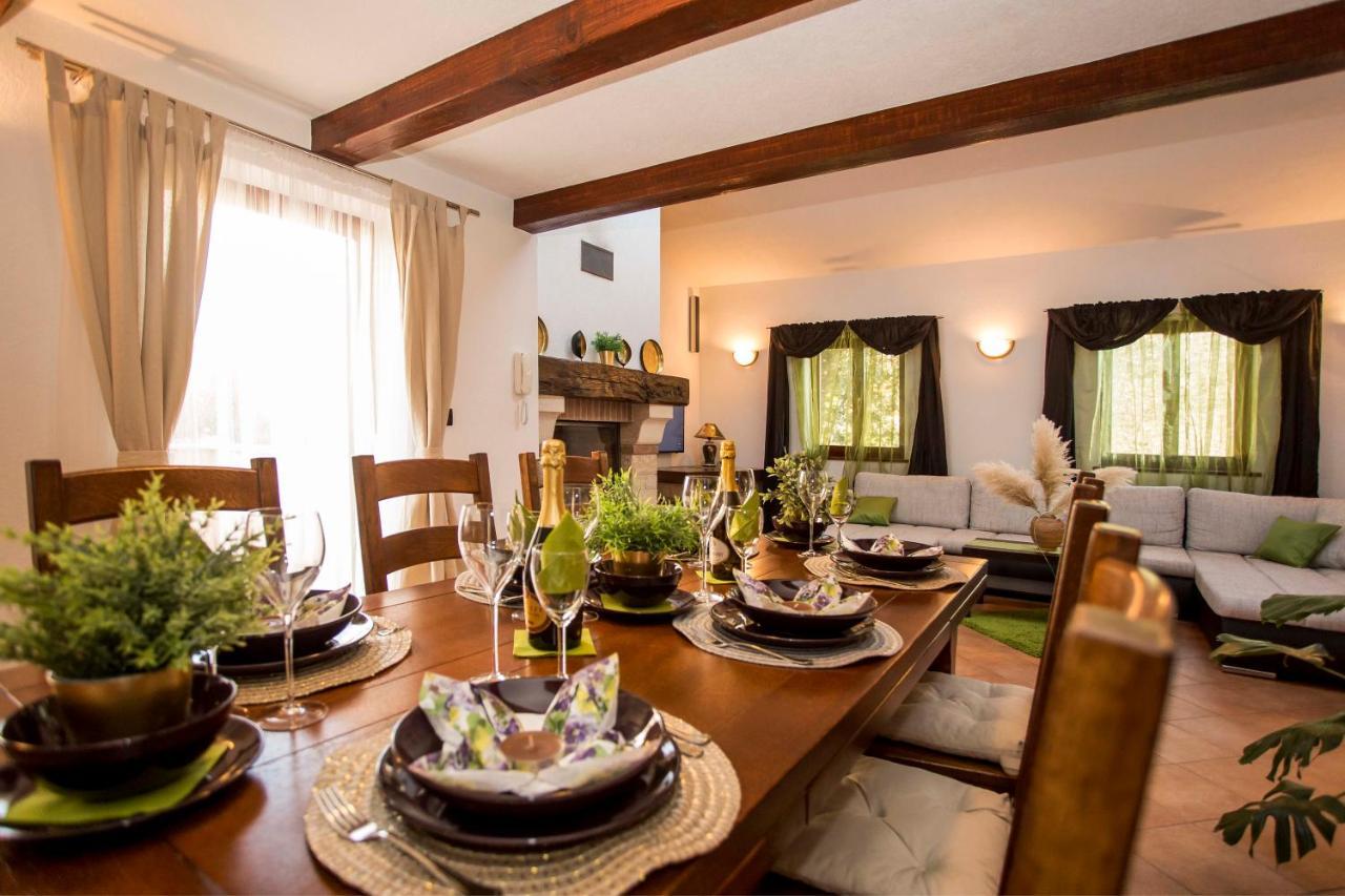 Holiday House Alex Rovinj Exterior foto
